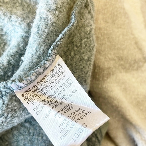 Public Library Party Angel cropped hoodie - Picture 4 of 5